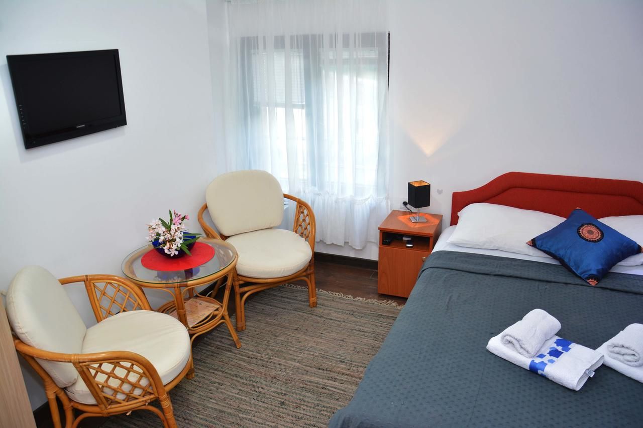 Апартаменты Apartments MaXhit Тиват-36