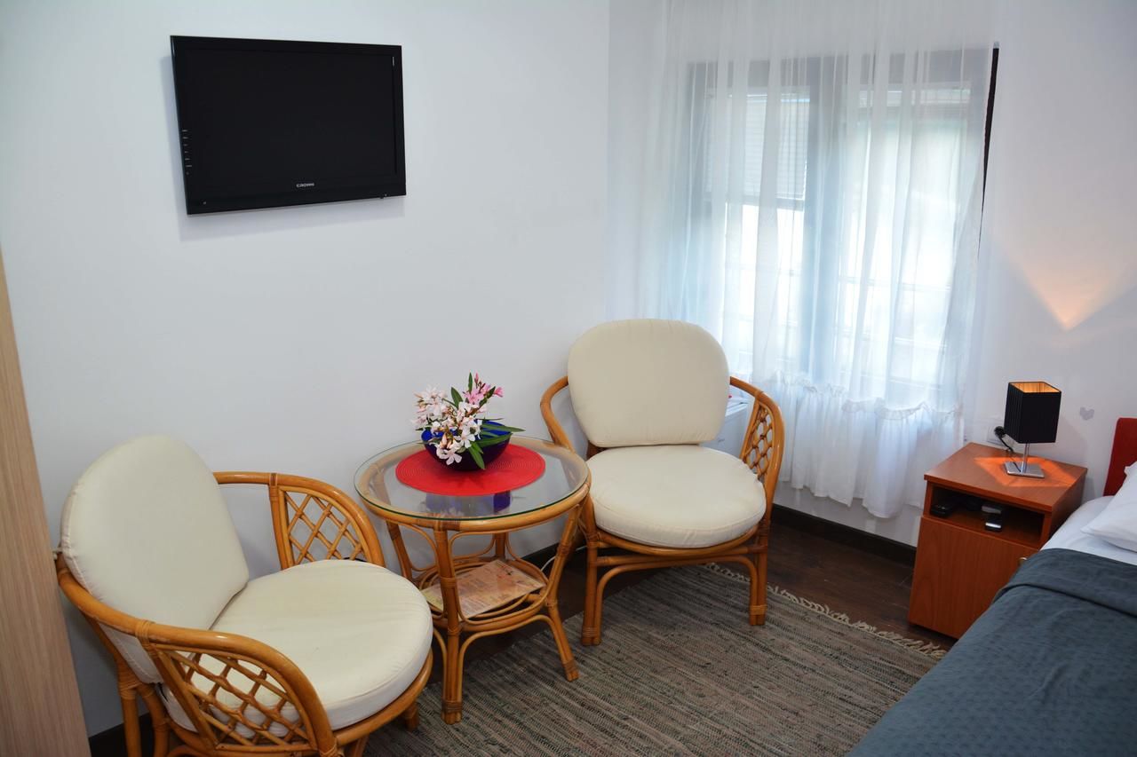 Апартаменты Apartments MaXhit Тиват-42