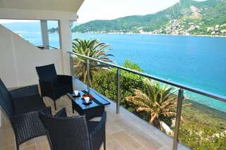 Апартаменты Apartments MaXhit Тиват Апартаменты с 1 спальней, балконом и видом на море (для 3 взрослых)-1