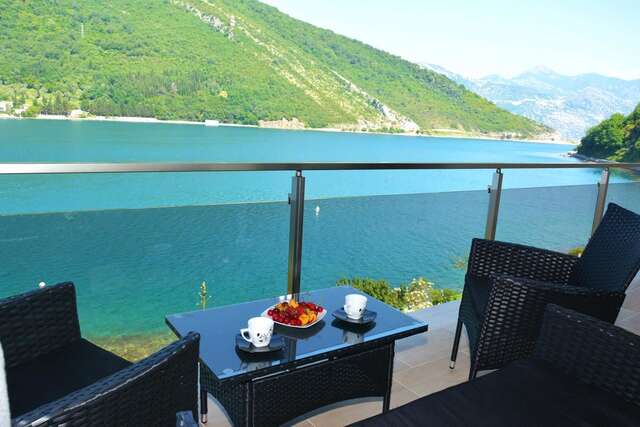 Апартаменты Apartments MaXhit Тиват-15