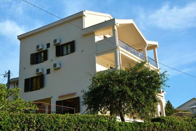 Апартаменты Apartments MaXhit Тиват-47