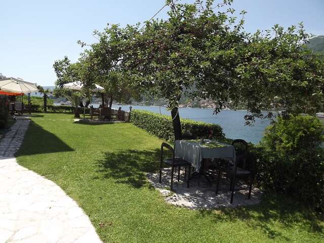 Апартаменты Apartments MaXhit Тиват-10